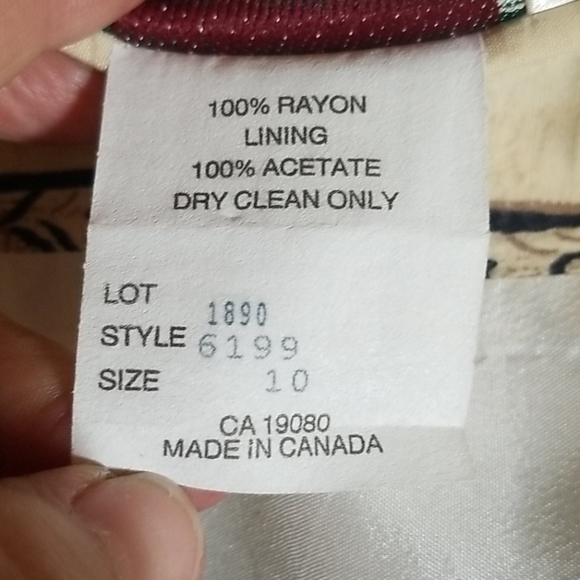 Classic wrap skirt, beige and black - Picture 4 of 4